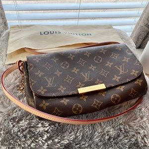 Brown Leather purse 👜